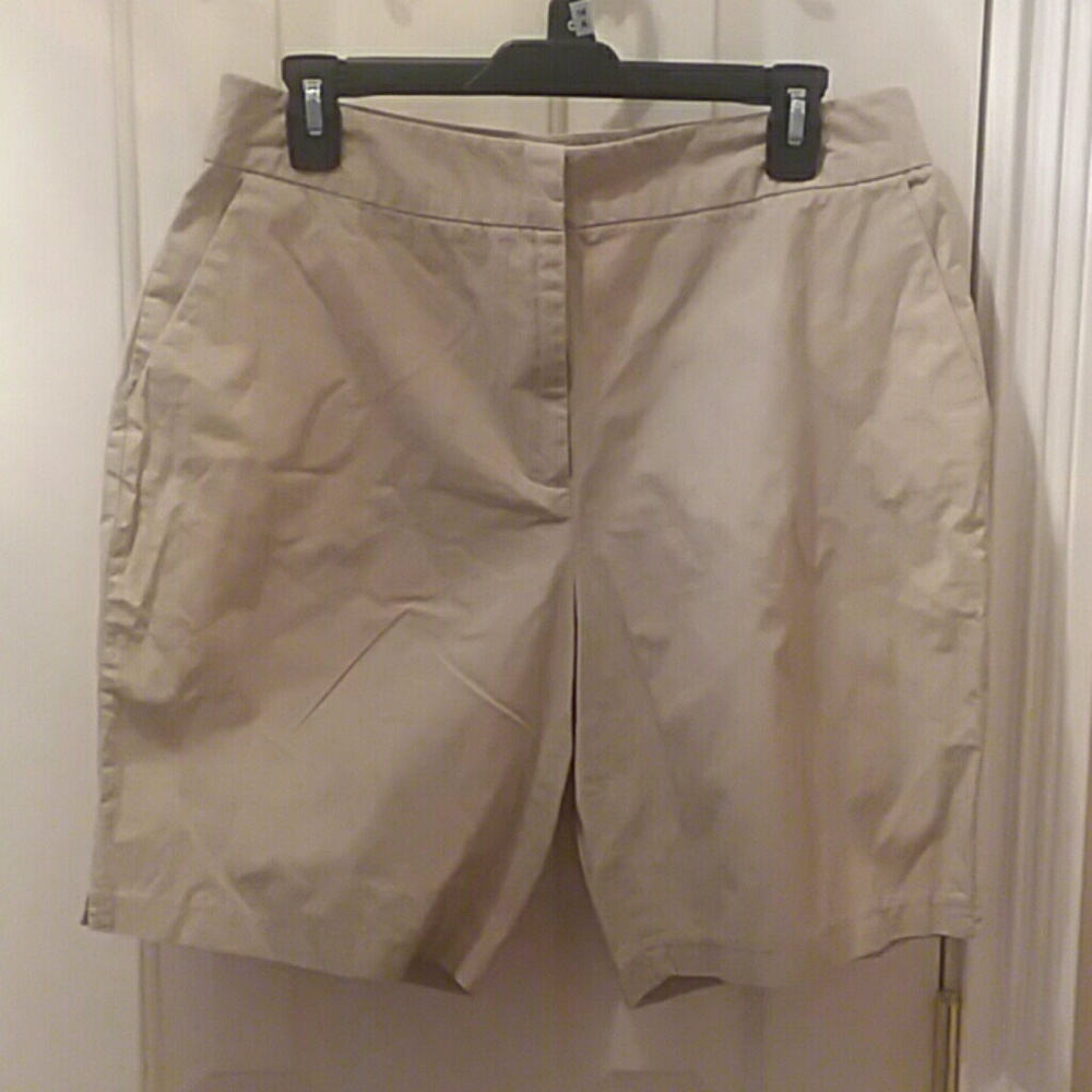 3/$9 Basic Editions light tan shorts sz 12